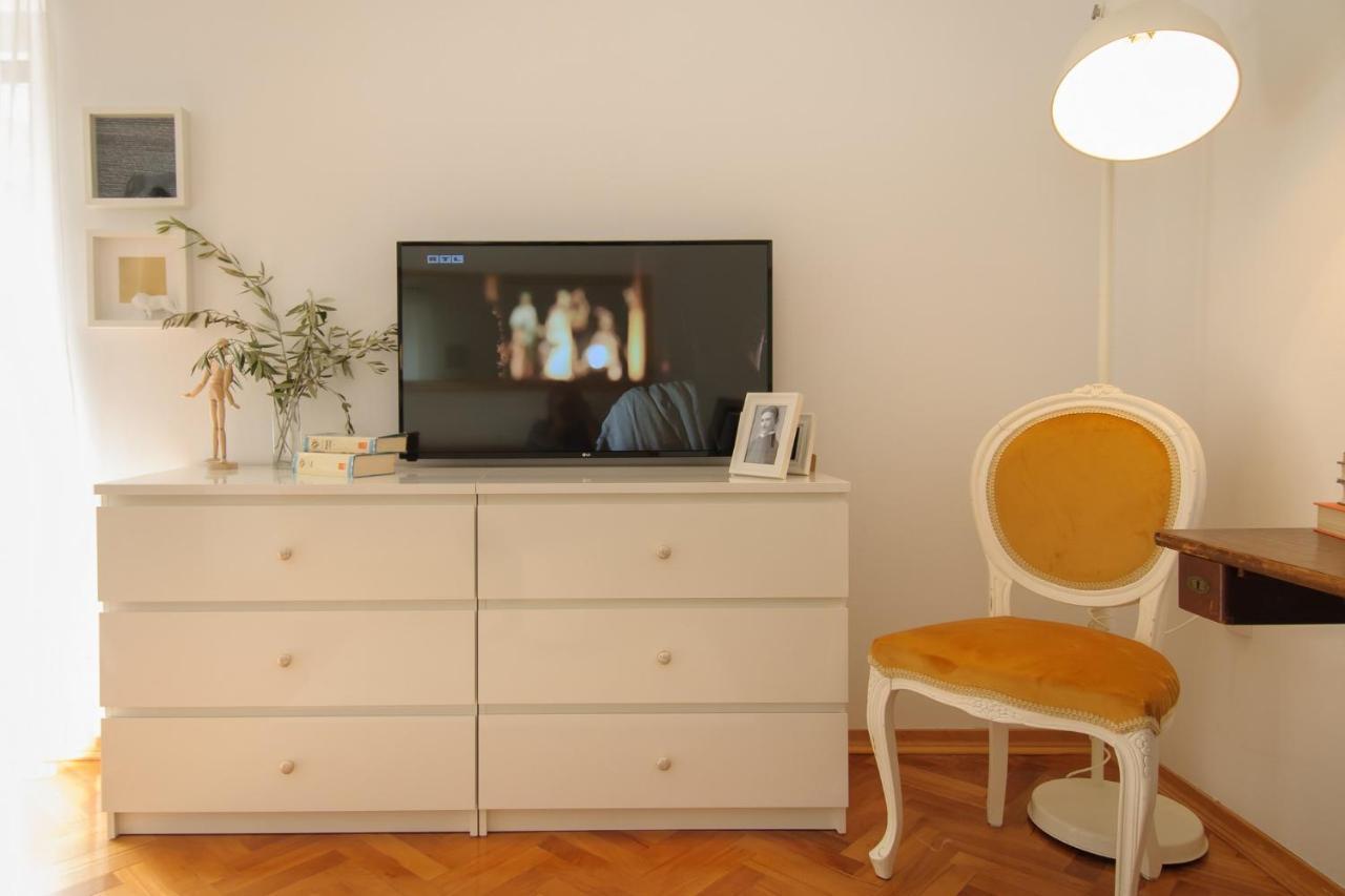 Julie City Centre Porec Apartment Екстер'єр фото