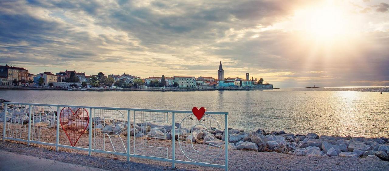 Julie City Centre Porec Apartment Екстер'єр фото